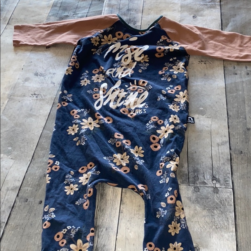 Rags to raches floral romper